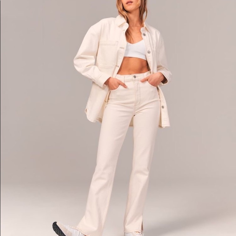 Abercrombie & Fitch The 90’s Straight Ultra High Rise Jeans